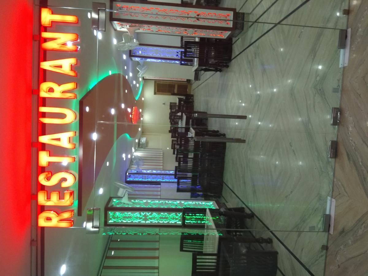 Hotel Sky Bule & Restaurant Khas Nagrota Екстер'єр фото