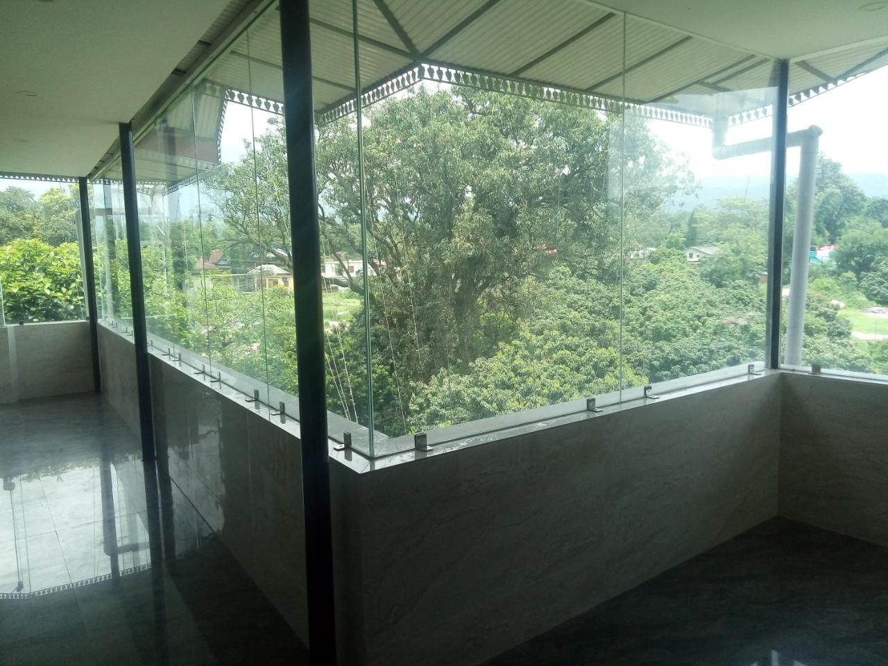 Hotel Sky Bule & Restaurant Khas Nagrota Екстер'єр фото