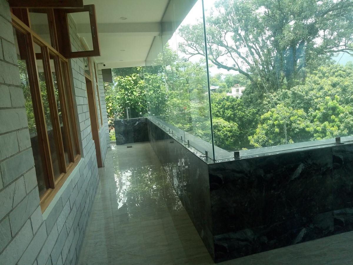 Hotel Sky Bule & Restaurant Khas Nagrota Екстер'єр фото